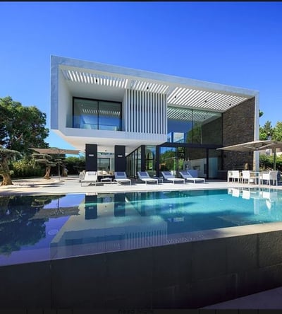 Luxury Villa Photo #5