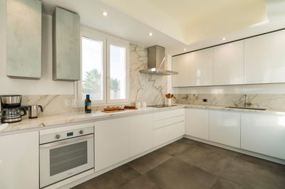 Luxury Villa Photo #36