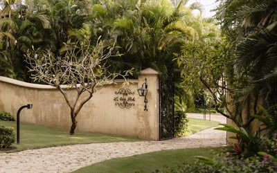 Luxury Villa Photo #11