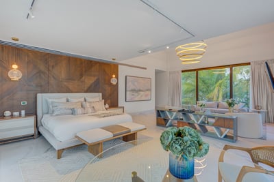 Luxury Villa Photo #31