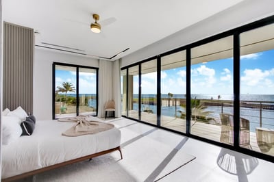 Luxury Villa Photo #57