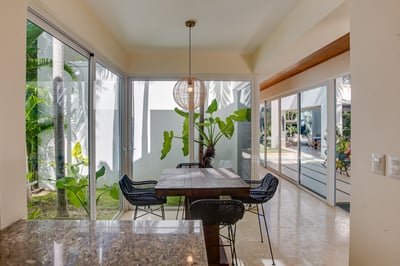 Luxury Villa Photo #39