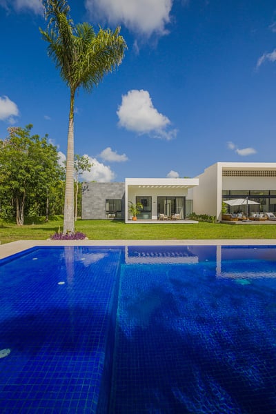 Luxury Villa Photo #9