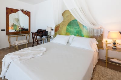 Luxury Villa Photo #56