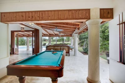 Luxury Villa Photo #22