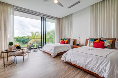 Luxury Villa Photo #25