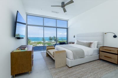 Luxury Villa Photo #20