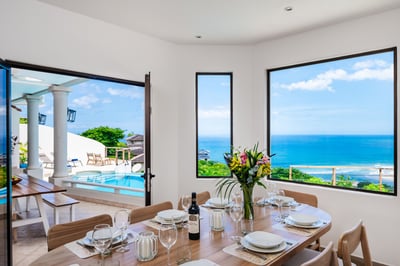 Luxury Villa Photo #12