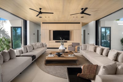 Luxury Villa Photo #23