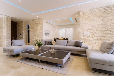 Luxury Villa Photo #5