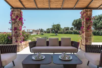Luxury Villa Photo #18