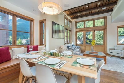 Luxury Villa Photo #3