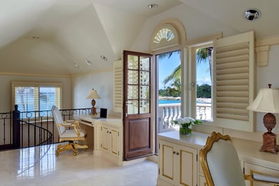 Luxury Villa Photo #31