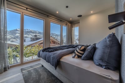 Luxury Villa Photo #30