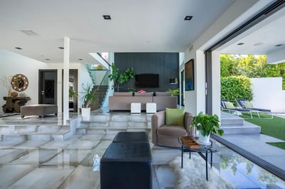 Luxury Villa Photo #25