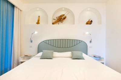 Luxury Villa Photo #22