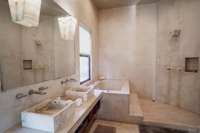 Luxury Villa Photo #33