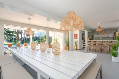 Luxury Villa Photo #8