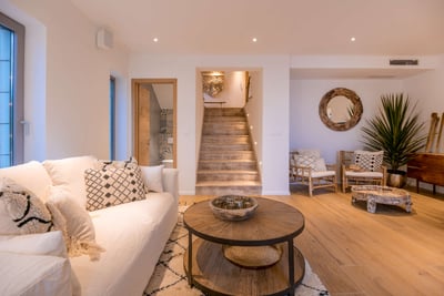 Luxury Villa Photo #17