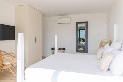 Luxury Villa Photo #19