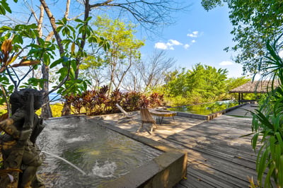 Luxury Villa Photo #42