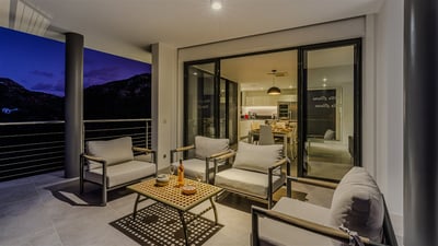 Luxury Villa Photo #12