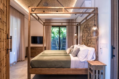 Luxury Villa Photo #20