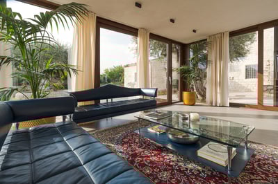 Luxury Villa Photo #26