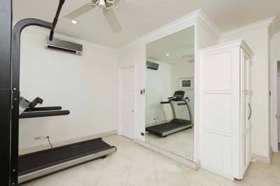 Luxury Villa Photo #13