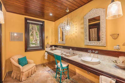 Luxury Villa Photo #34