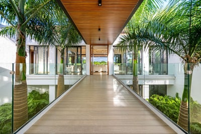 Luxury Villa Photo #31