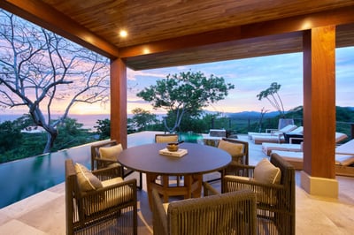 Luxury Villa Photo #11