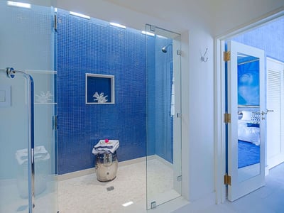 Luxury Villa Photo #23