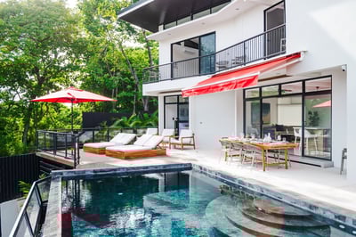 Luxury Villa Photo #3