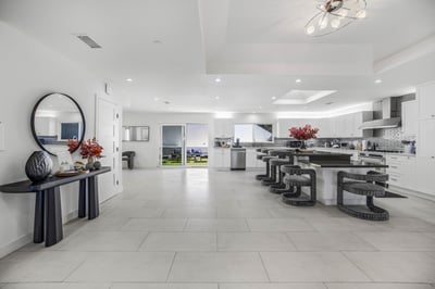 Luxury Villa Photo #21