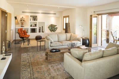 Luxury Villa Photo #7