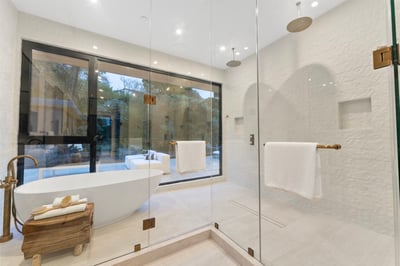 Luxury Villa Photo #49