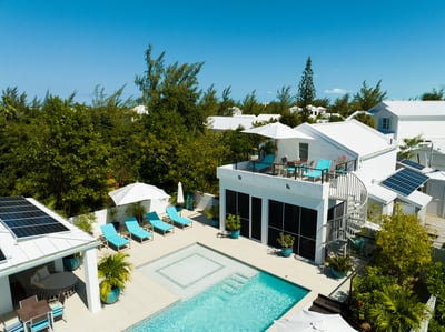 Luxury Villa Photo #3