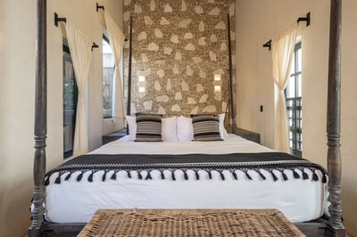 Luxury Villa Photo #36