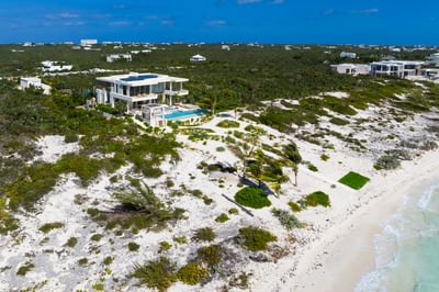 Luxury Villa Photo #43