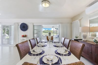 Luxury Villa Photo #22