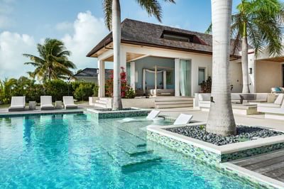 Luxury Villa Photo #9
