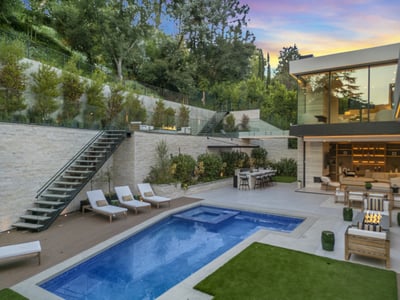 Luxury Villa Photo #16