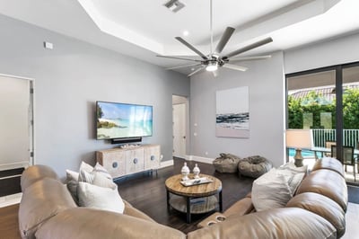 Luxury Villa Photo #9