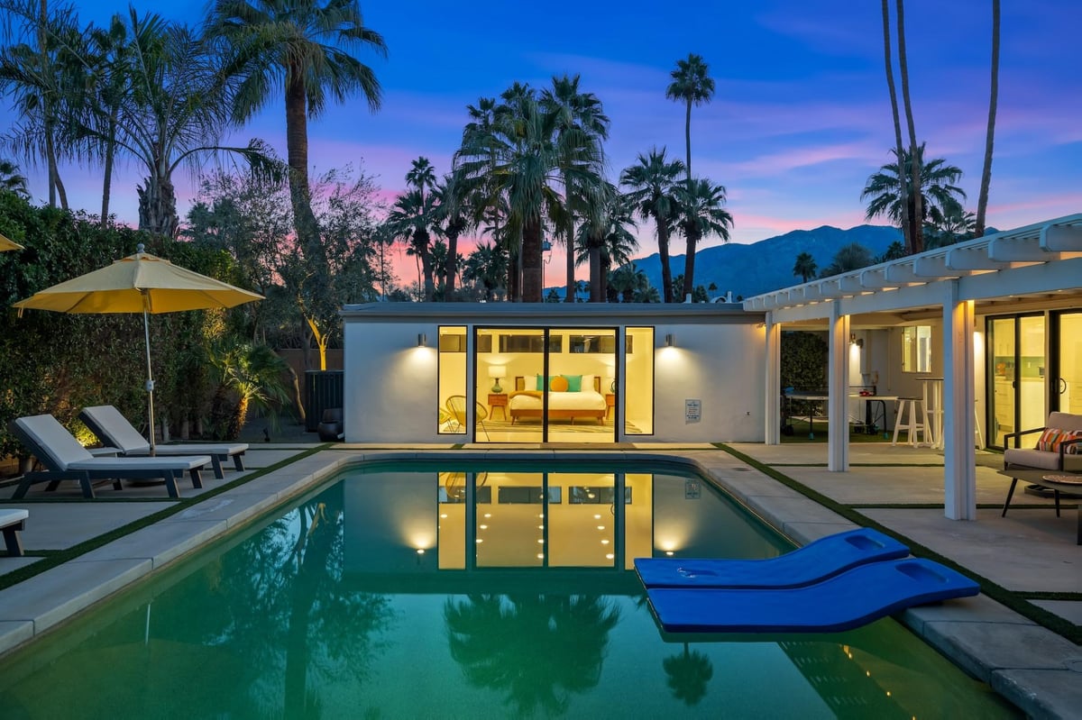 Alexander Desert Dreams