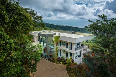 Luxury Villa Photo #2