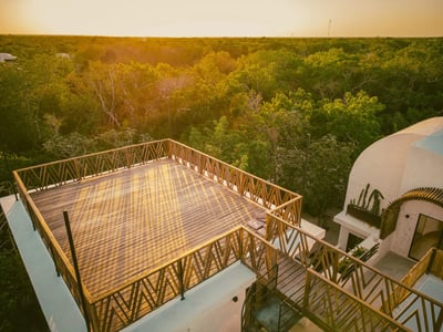 Luxury Villa Photo #3