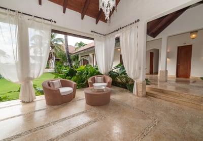 Luxury Villa Photo #13