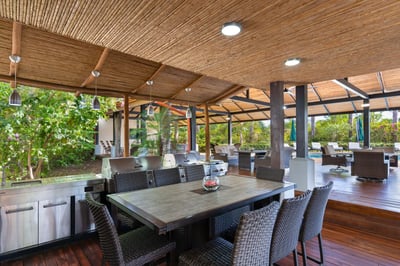 Luxury Villa Photo #13