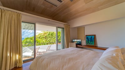 Luxury Villa Photo #29